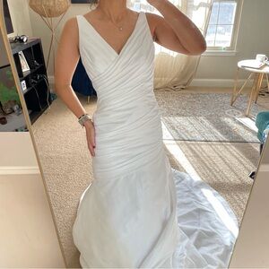 Mori Lee Tafetta Gathered Waist Fit and Flare Wedding Gown size 8- Fits …